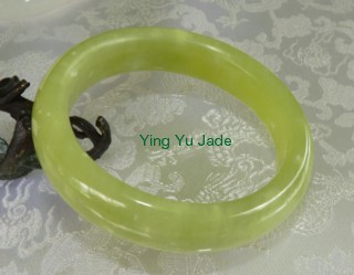 chinese jade bangle