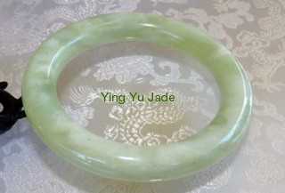 classic round jade bangle