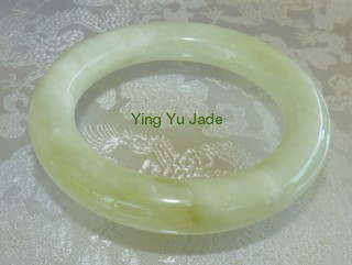 classic round jade bangle