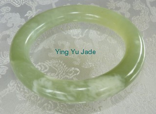 classic round jade bangle