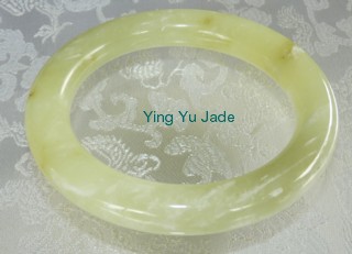 classic round jade bangle