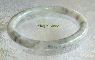 a grade jadeite jade bangle