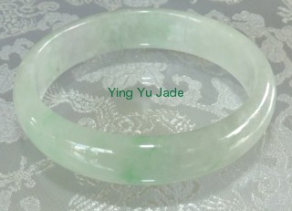 jadeite jade bangle