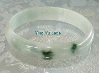 a grade jadeite jade bangle