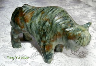 jade ox carving