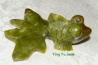 jade goldfish carving