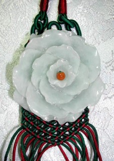 jadeite jade flower necklace