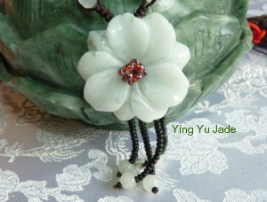 jadeite jade flower necklace