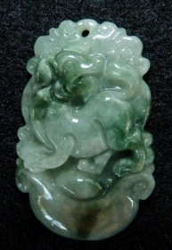 jadeite jade dog pendant