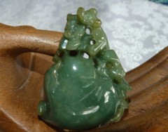 jadeite jade pendant